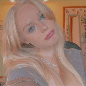 Meet your Posher, Desiree